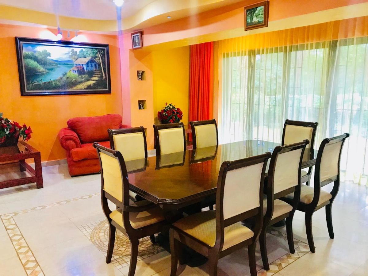 Sunrise In Stunning Playacar Townhouse Stage 2 Pensión